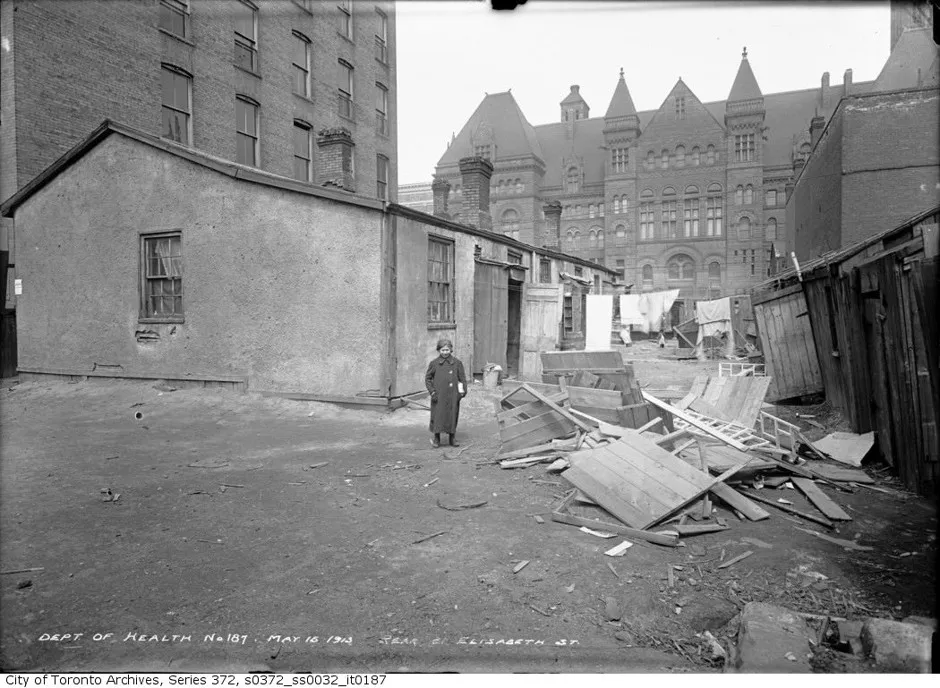 Besides infrastructure, Goss photographed scenes of terrible poverty in the city’s poorest neighborhoods with skill and empathy, bringing about public health reforms.