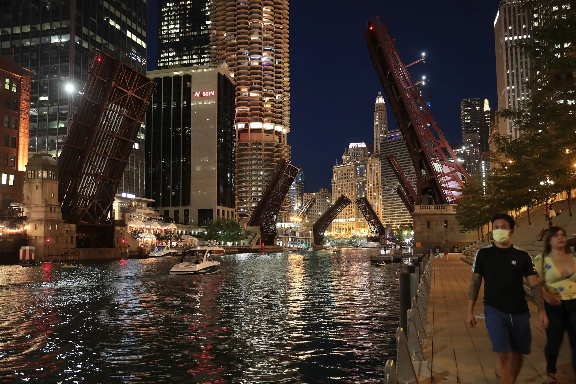 Bridges across the Chicago river were raised this week control access into downtown Chicago after widespread looting broke out early Monday&nbsp;in Chicago, Illinois. That’s a tactic previous city leaders also attempted.&nbsp;