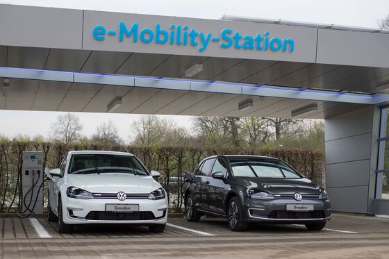 No One Else Built Charging Stations, So Automakers Will Do It
