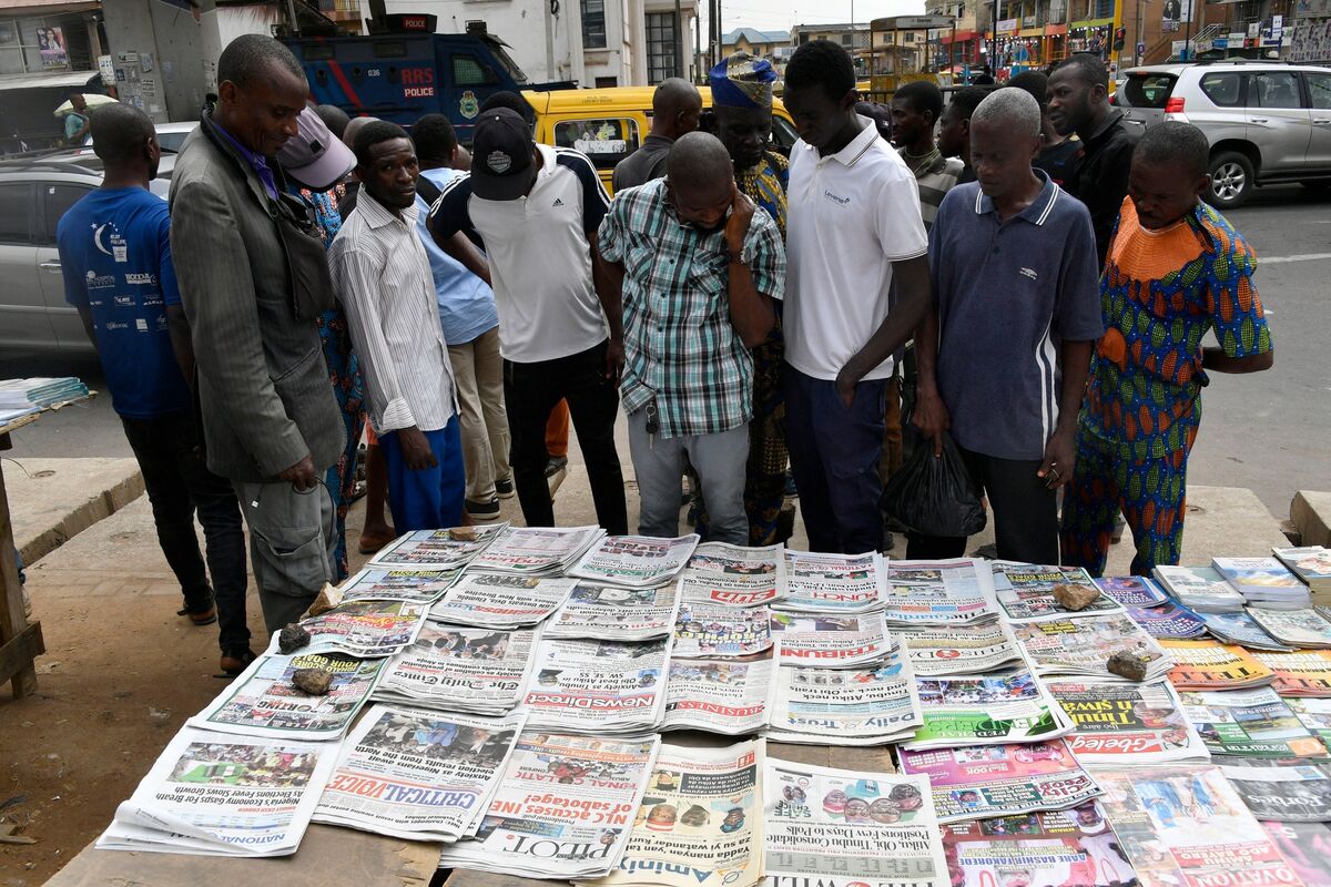 Old Rivals Face Off in Nigerian Election Déjà Vu