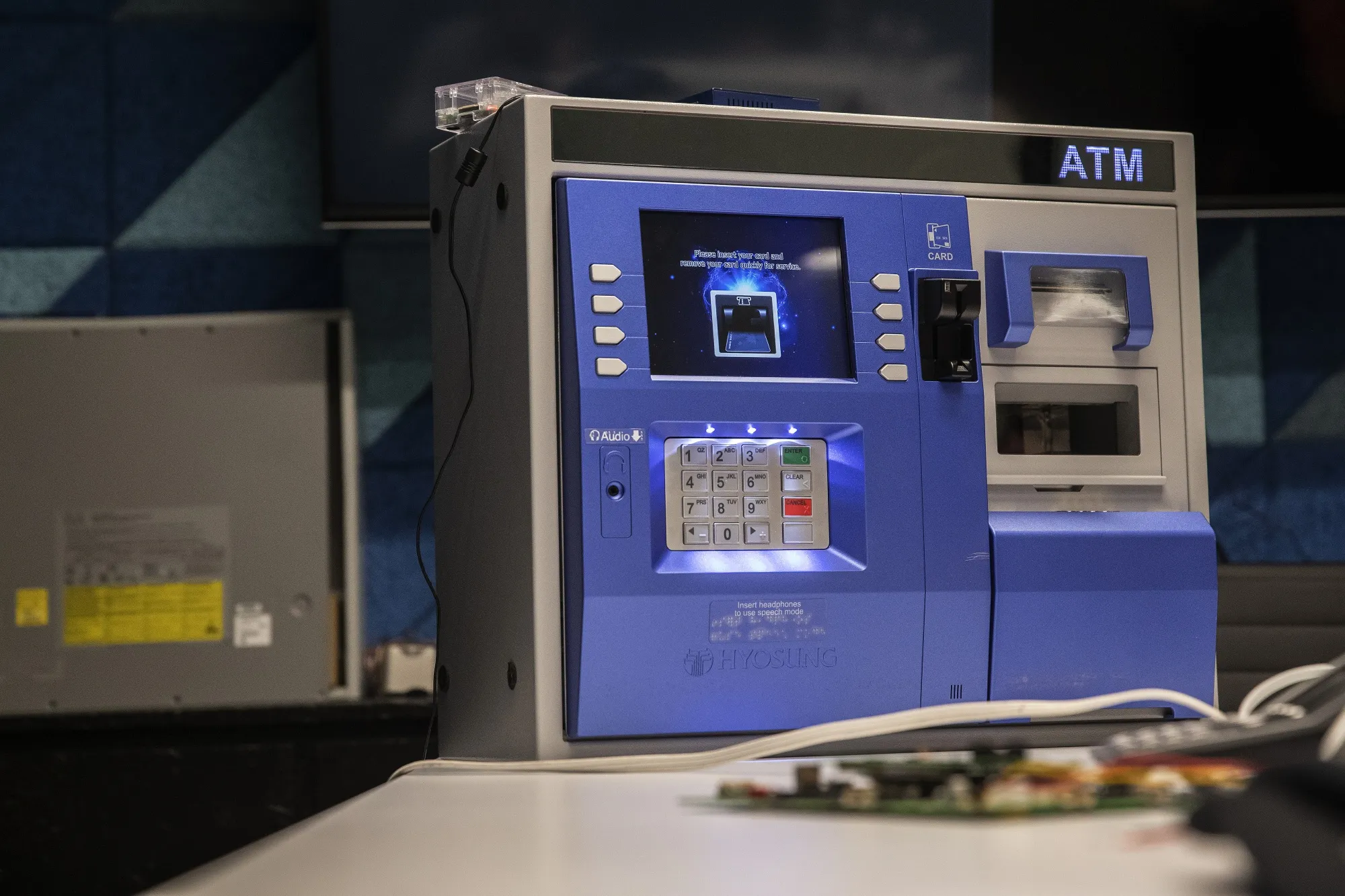 Nautilus ATM Flaws Could Allow Hackers Access to Cash, Data - Bloomberg