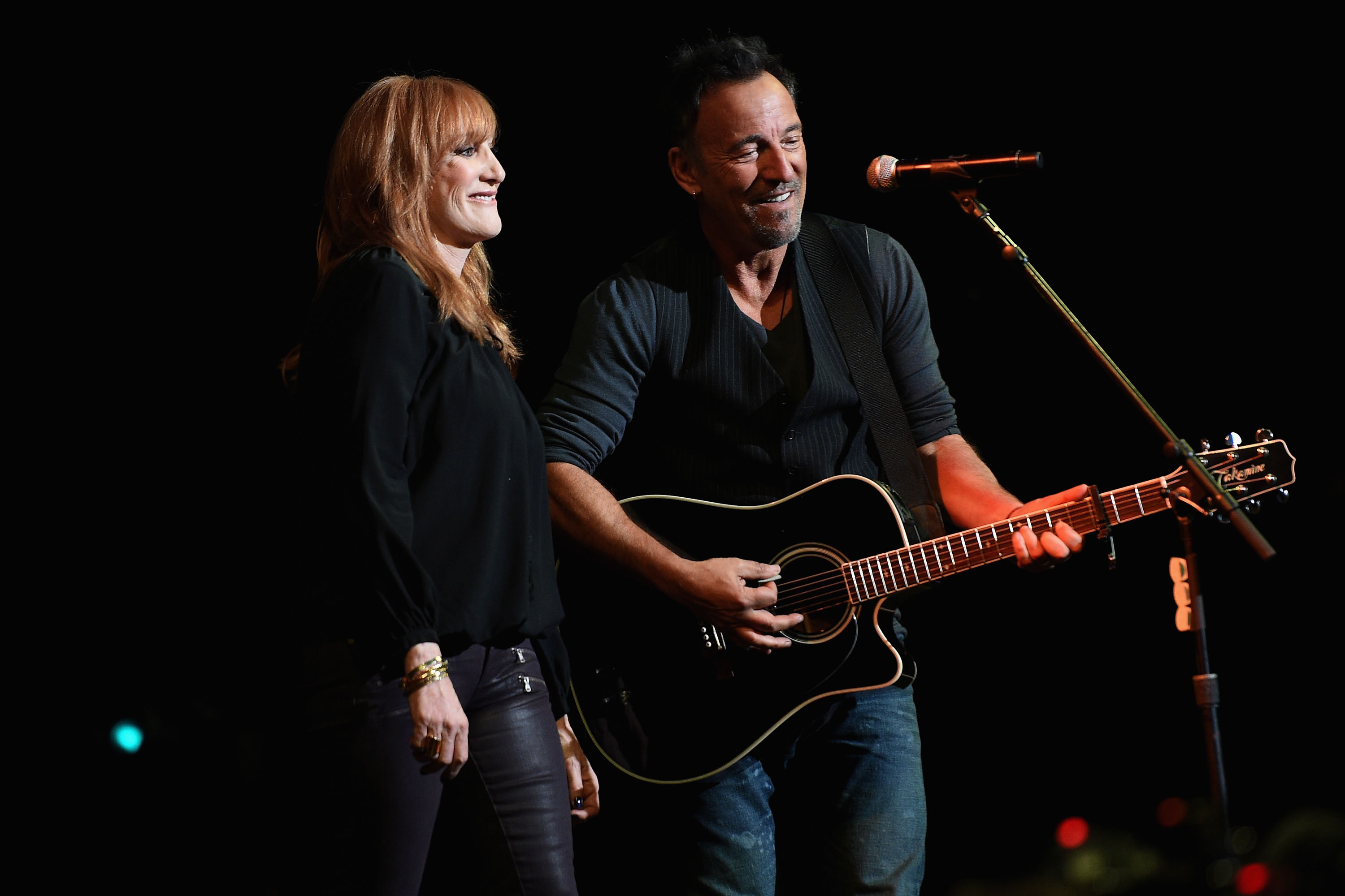 Bruce Springsteen Tells Dirty Jokes, Performs at Stand Up for Heroes