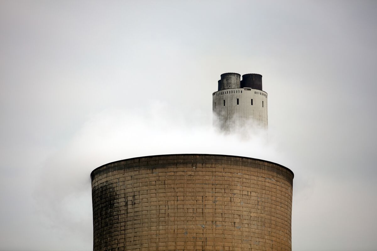 Coal Plant Closures Drive U.K. Air Pollution to Record Lows Bloomberg