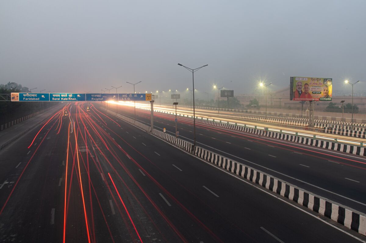 India Seeks to Revive Private Investment in High-Speed Roads