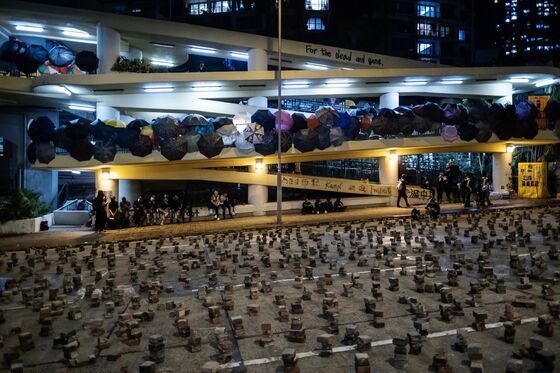 China Soldiers Help Clean Up Damage in Hong Kong