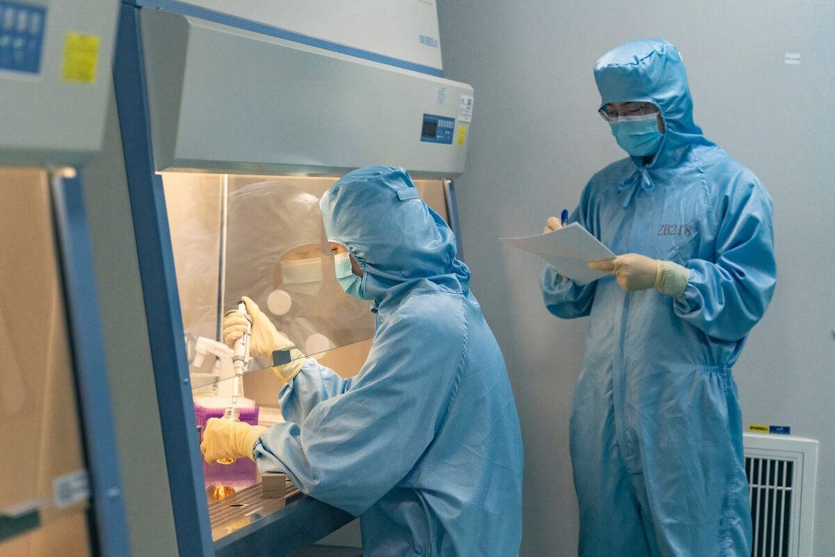 assets.bwbx.io image