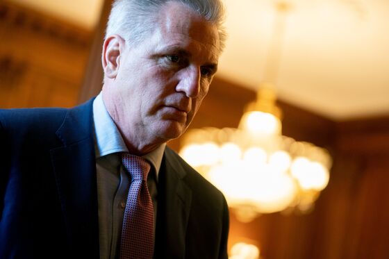 McCarthy Eyes Ban on Lawmakers Trading Individual Stocks