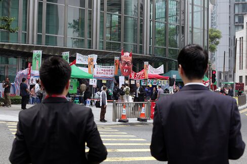 Li Ka-Shing Fails to Get Court Order Barring Striking Protesters