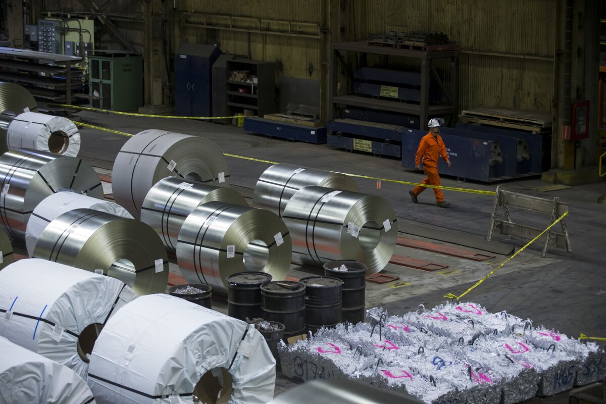 
                            Canada Steel Firms Say Weak Tariff Response Risks Wider Layoffs