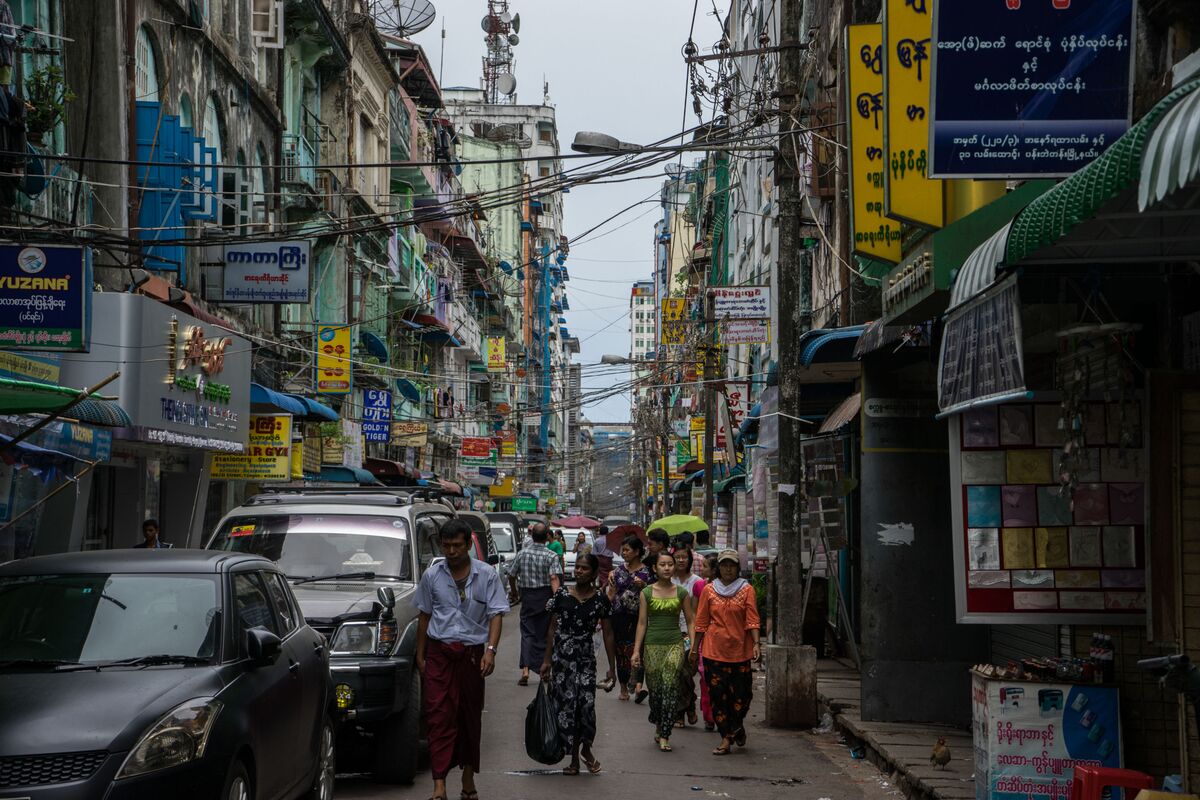 Asean to Meet With Myanmar Minister for First Time Since 2021