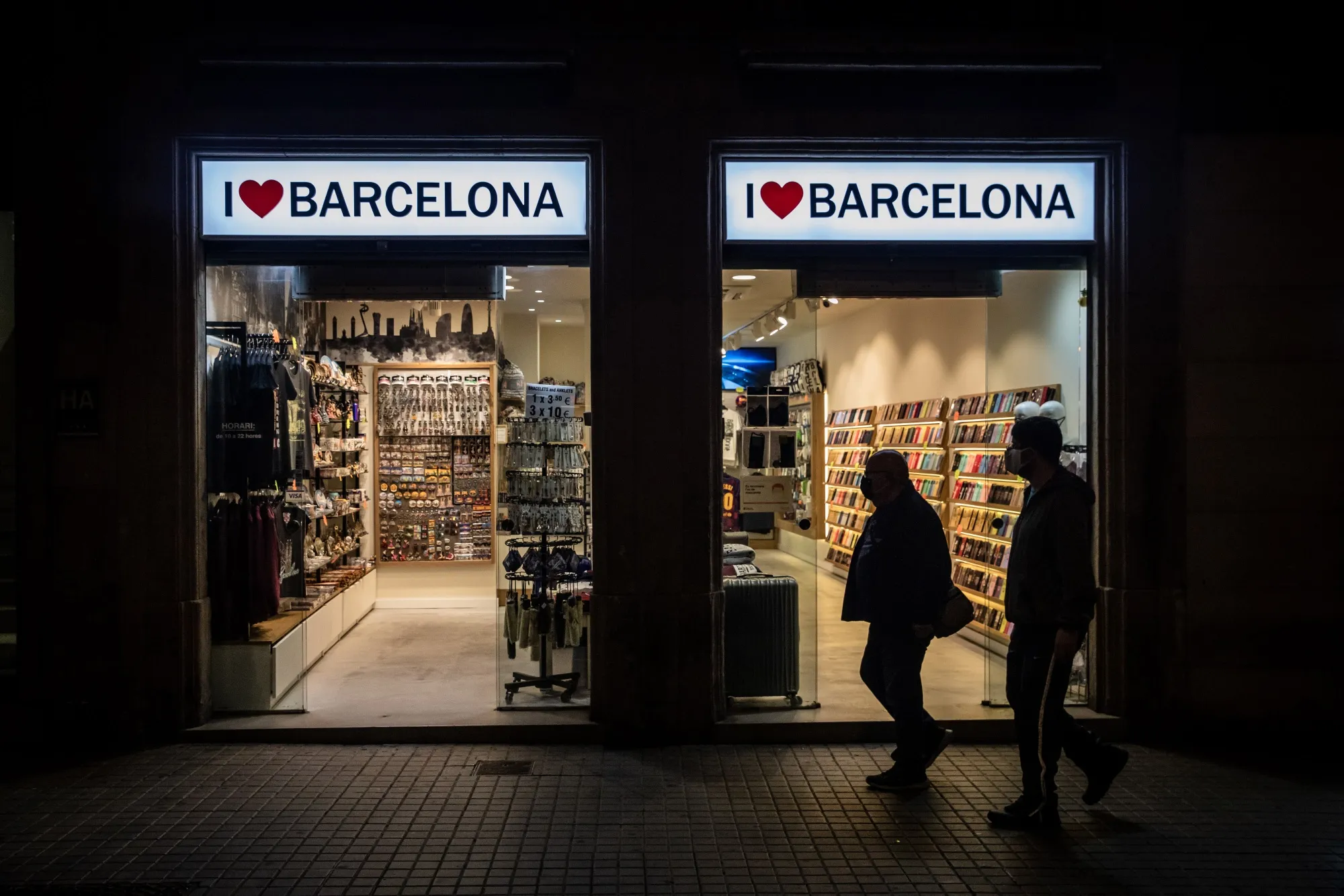 Spain Imposes Nationwide Curfew in Critical Virus Battle