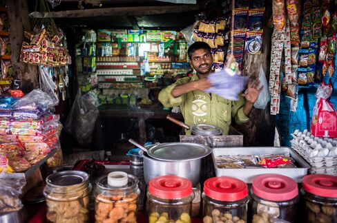 Indian Finance Ministry Said to Expect 5.3% Budget Gap This Year