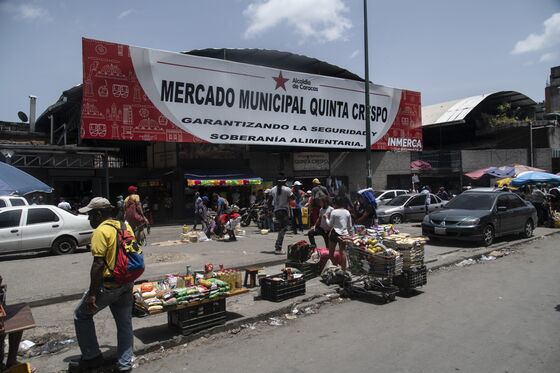 Food Markets in Caracas Empty Out as Inflation Hits the Poorest