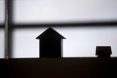 Easier Bank Credit for Homeowners Compels Wells Fargo