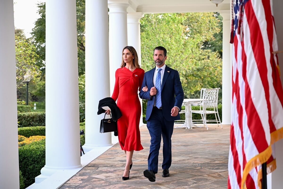 トランプ家巡り倫理上の疑問、長男夫妻の祝宴費を露オリガルヒが負担