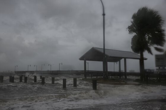Hurricane Dorian Lashes Florida After Wreaking Havoc on Bahamas