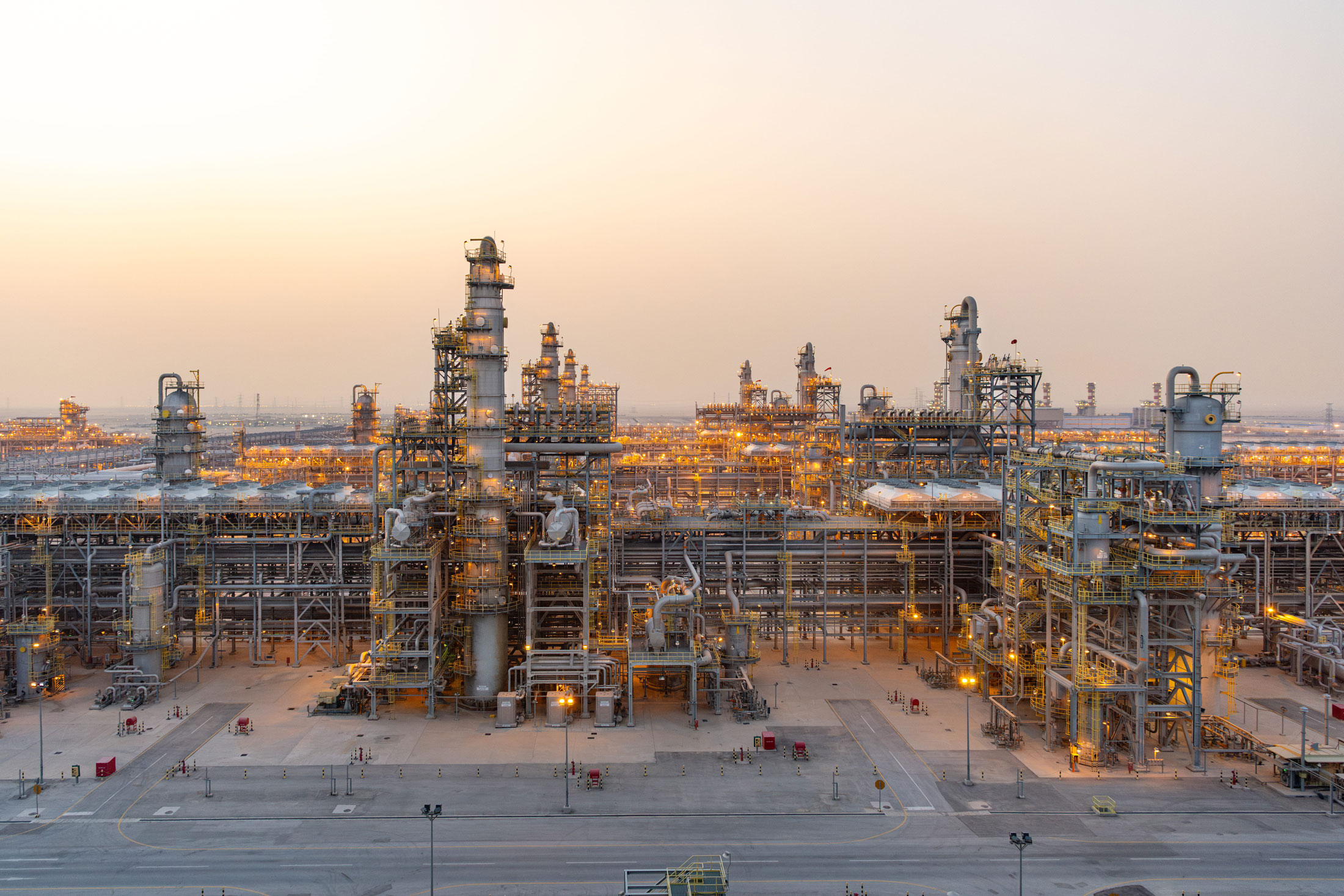 Saudi Aramco to Expand Huge Gas Plant as Global Demand Surges - Bloomberg