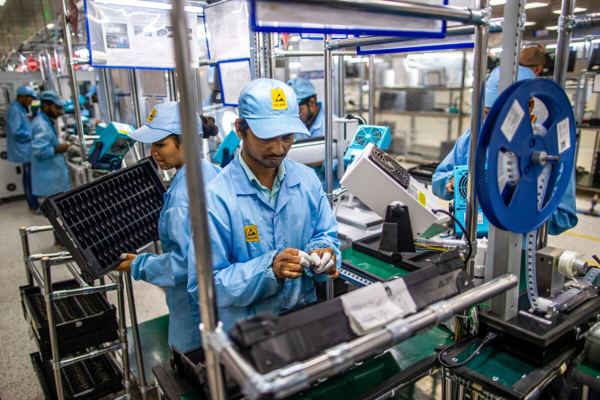 India Plans Near $3 Billion Aid, Tariff Cuts for Electronics