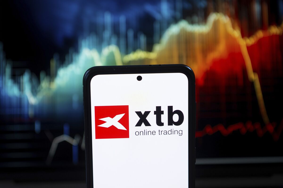 Online Broker XTB Says Poland’s Crypto Gridlock Risks Expansion