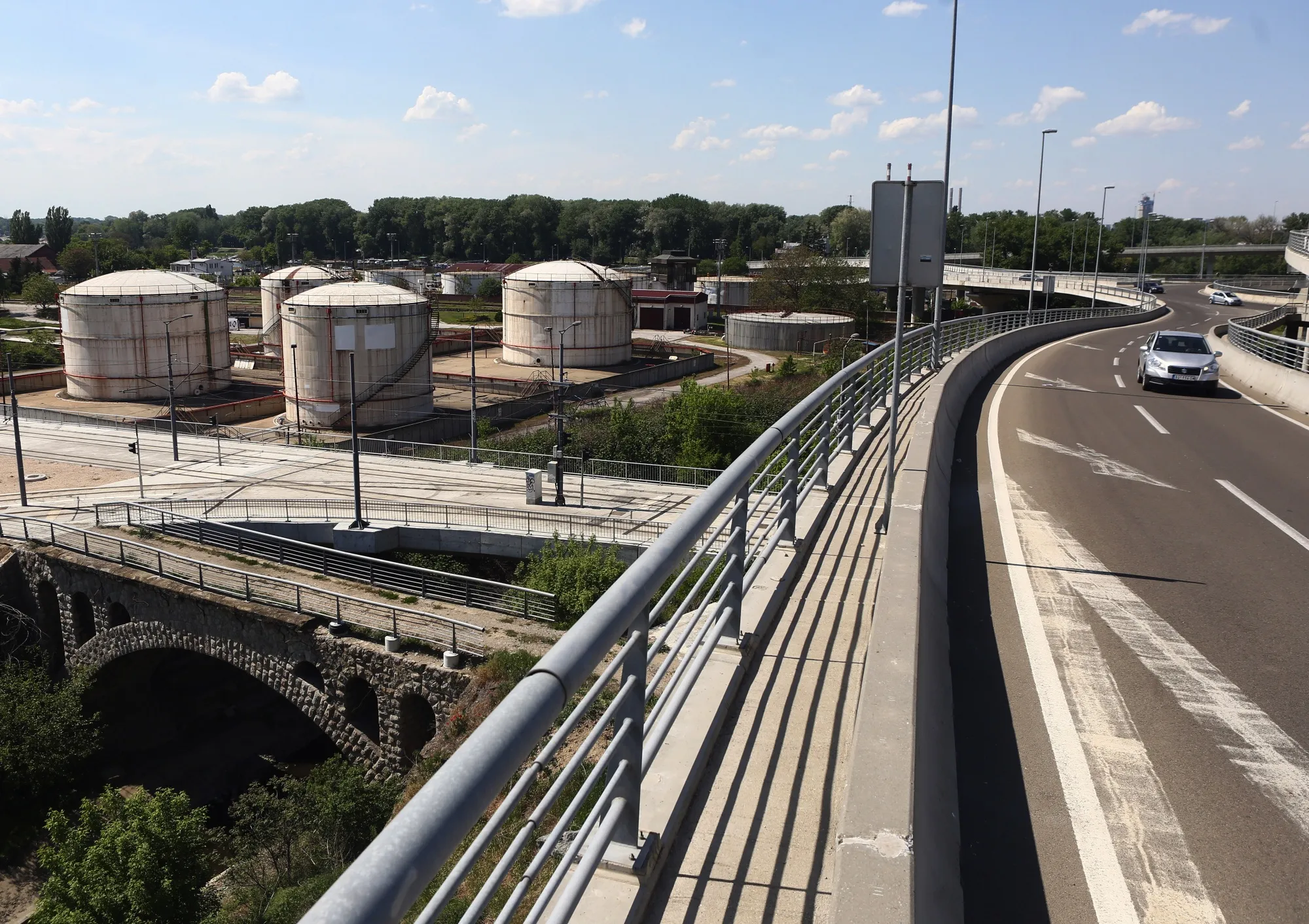 Gazprom PJSC Oil Operations in Serbia as Oil Bounces After Plunging to $10