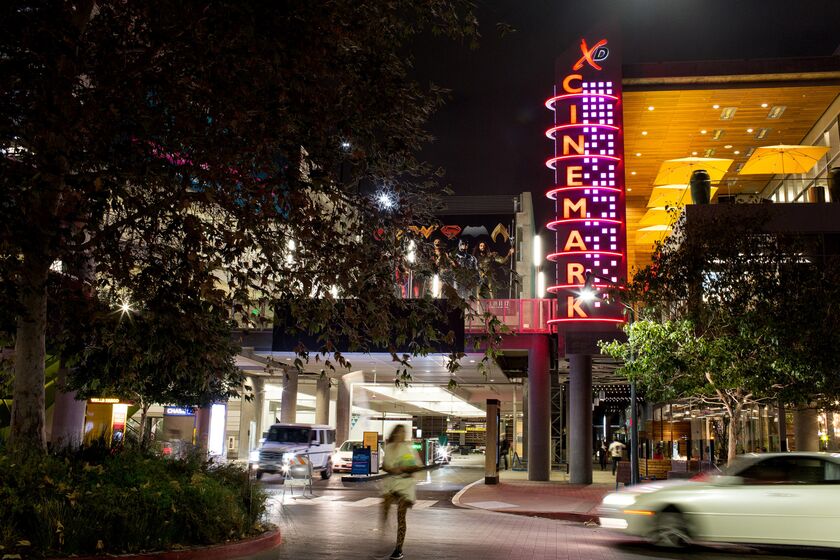 A Cinemark Holdings Inc. Theater Ahead Of Earnings Figures