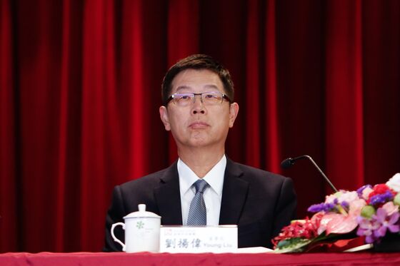 iPhone Assembler Foxconn to Help Launch Electric Cars This Year