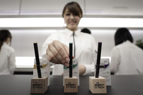 日本たばこ産業(JT)の加熱式たばこ「プルーム・テック」