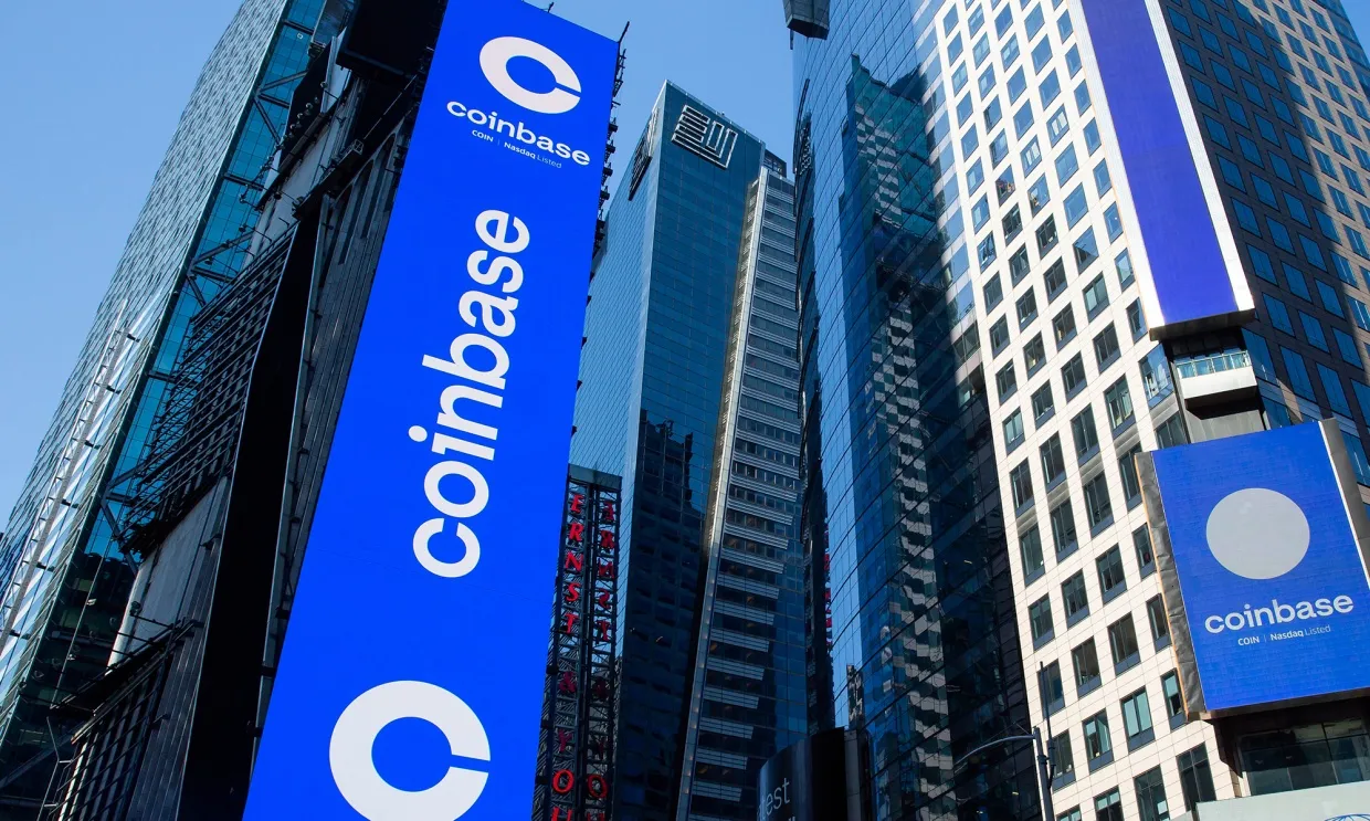 Coinbase (COIN) Stock Slumps as Goldman Cuts to Sell After 75% Drop This  Year - Bloomberg