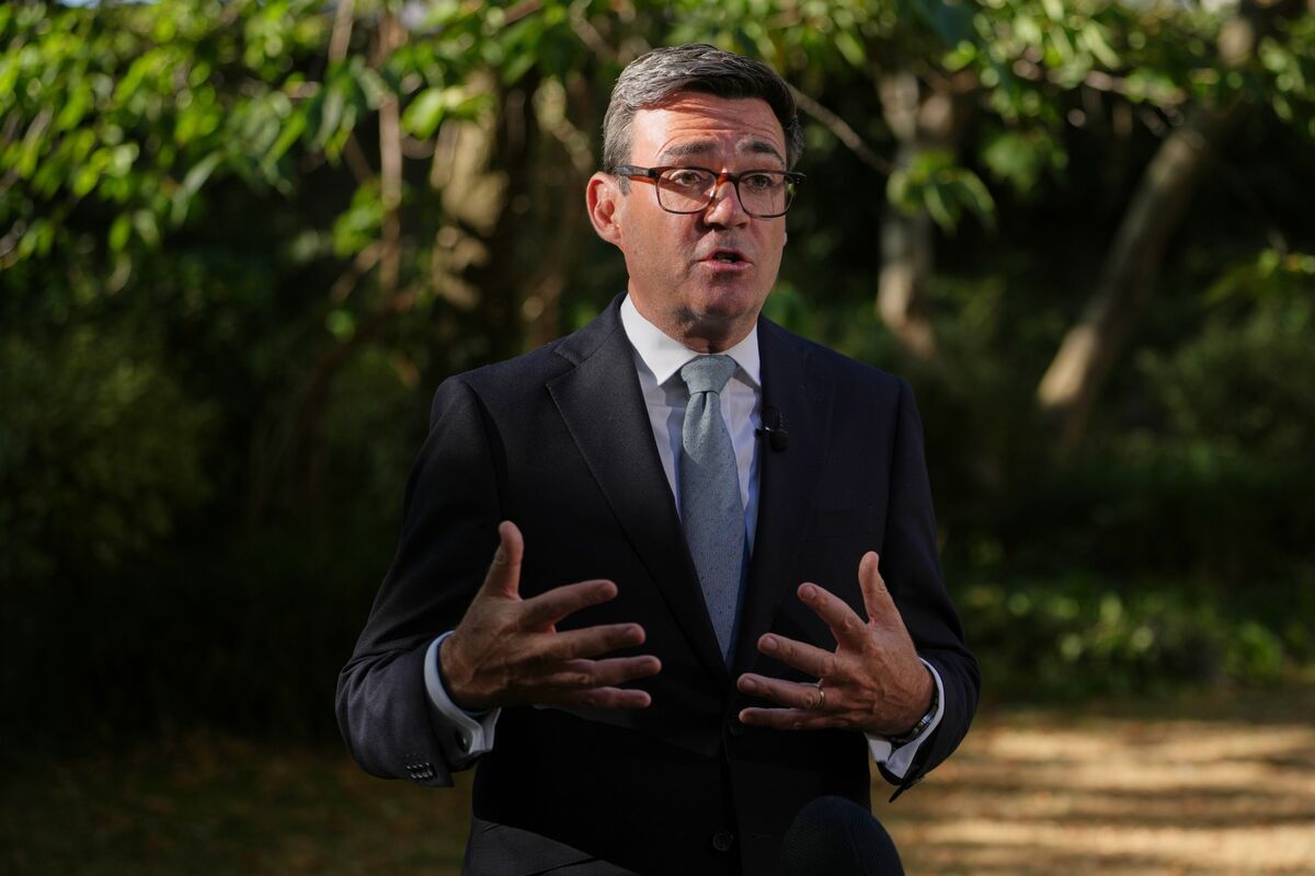UK’s Burnham Exchanged Messages With Susie Wiles Impersonator