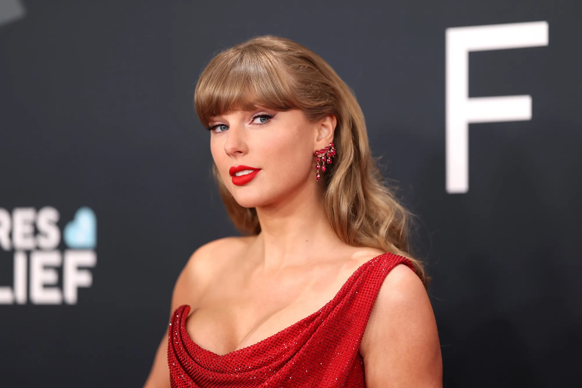 Taylor Swift Made Everyone Rich — Including Her Enemies - Bloomberg