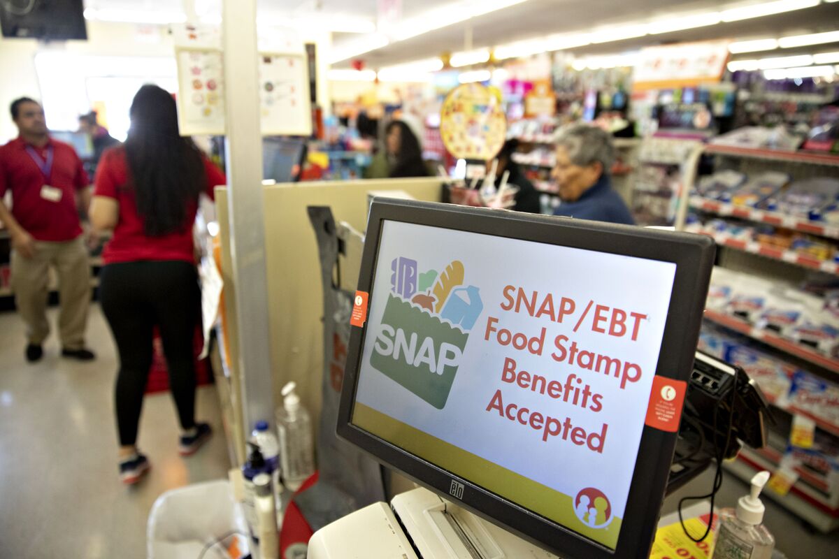 Firestorm Over Food Stamps Erupts With Funds Set to Expire