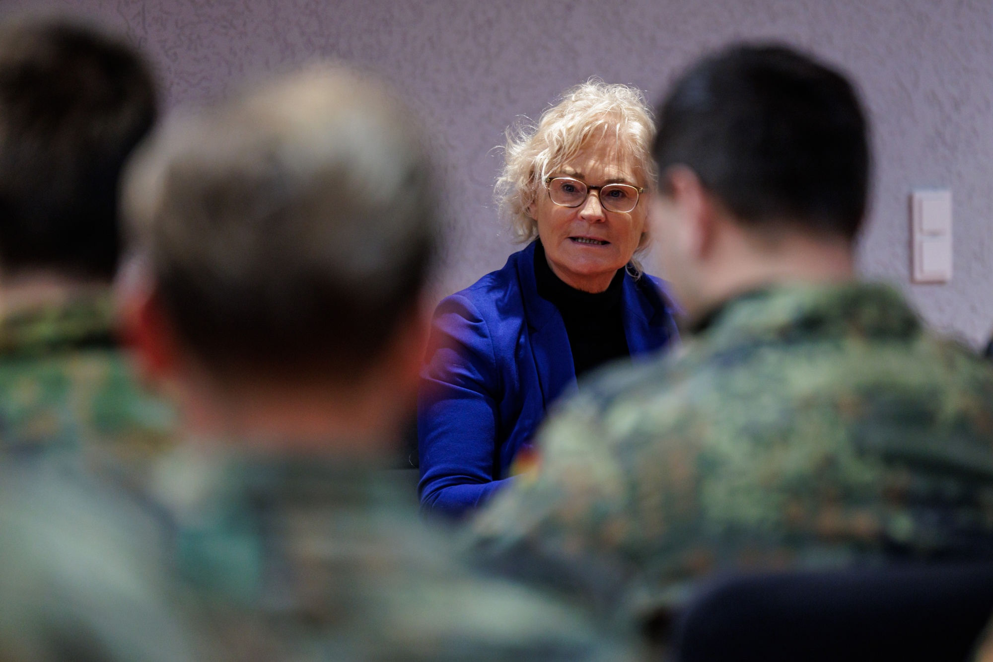 Verteidigungsministerin lambrecht buch