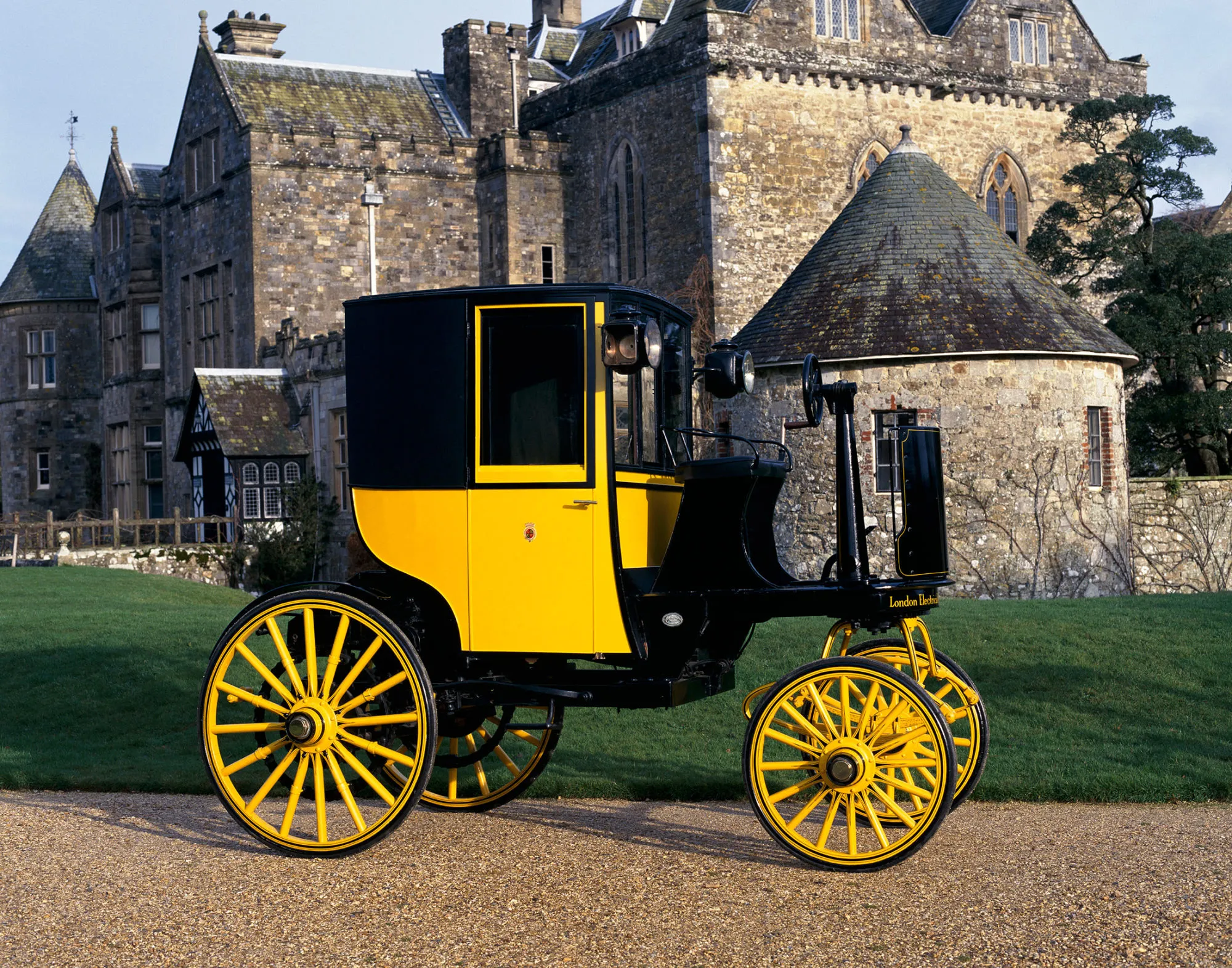 Bersey's 1897 electric taxi.
