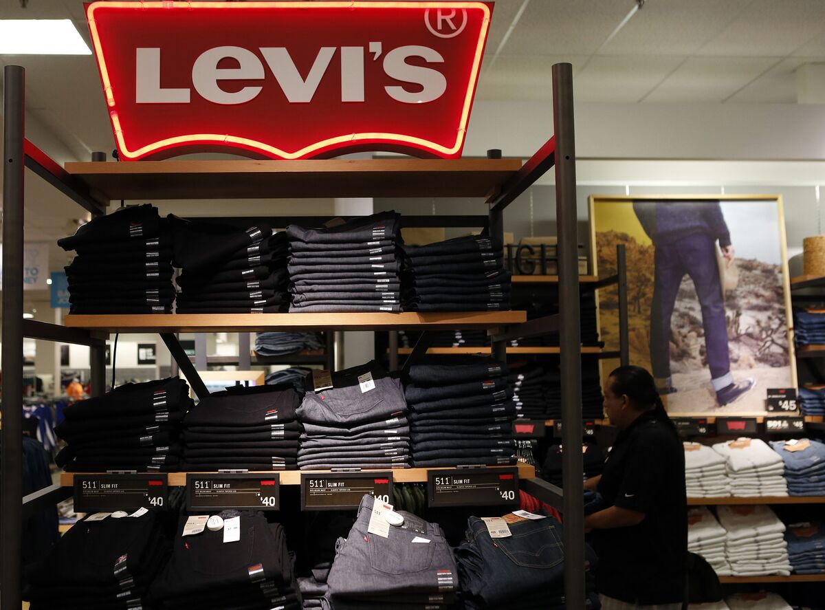 Levi Strauss Tells Customers: Leave Your Guns at Home - Bloomberg