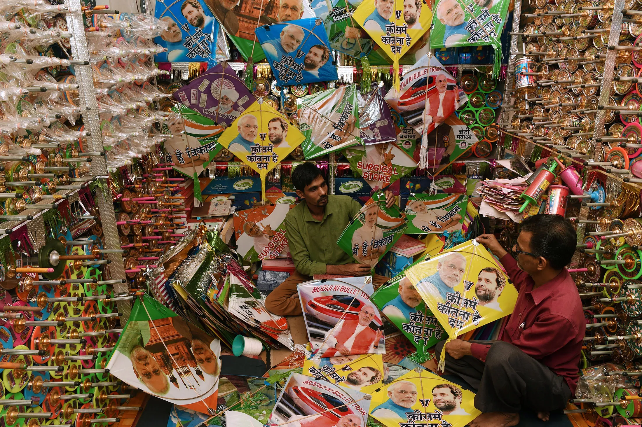 Kites with photos of Narendra Modi and&nbsp;Rahul Gandhi at a&nbsp;shop ahead of Gujarat's legislative assembly election, in Ahmedabad on Dec. 7, 2017.&nbsp;
