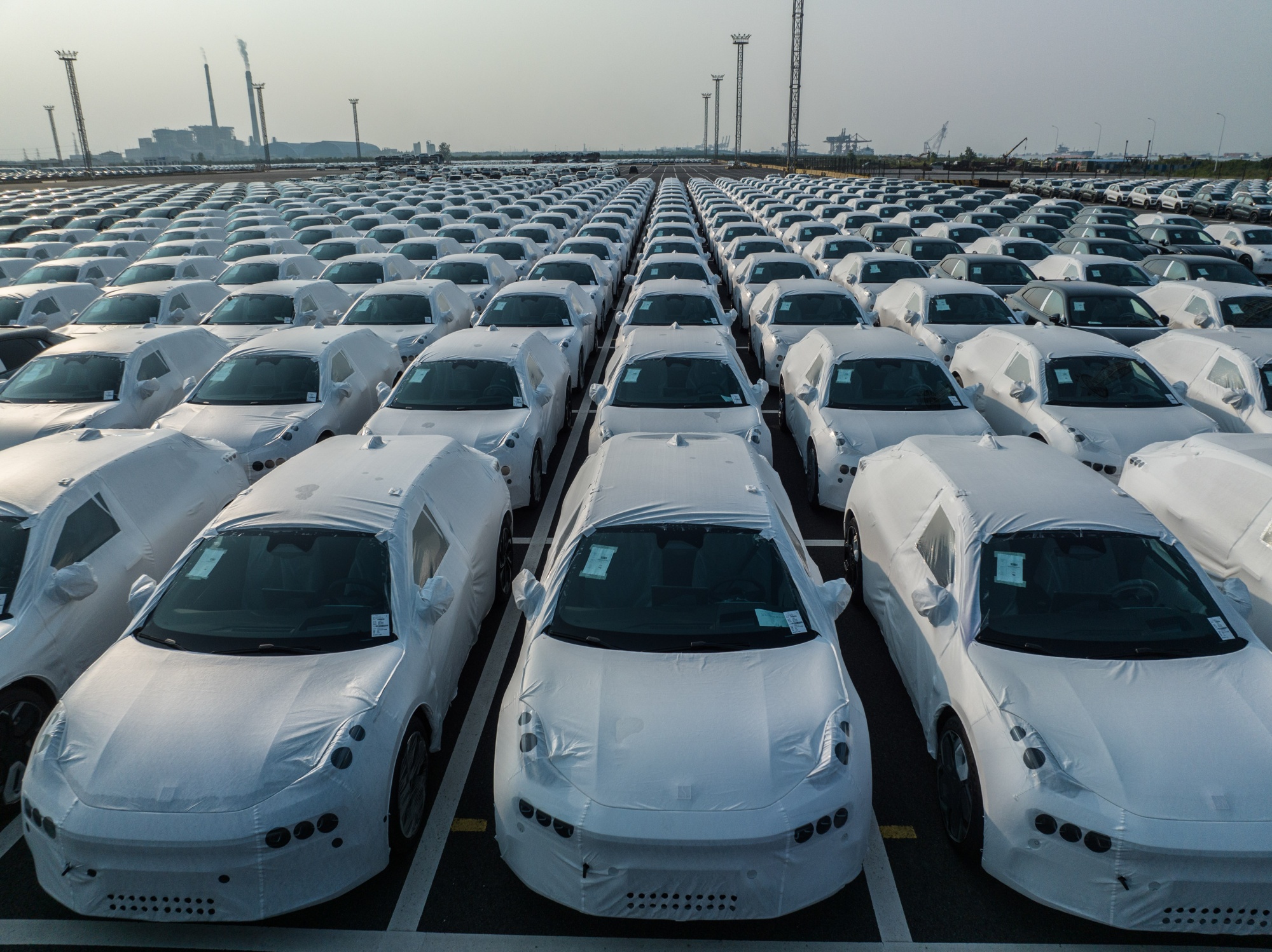 China's Geely Makes First Shipment of Zeekr EVs to Europe