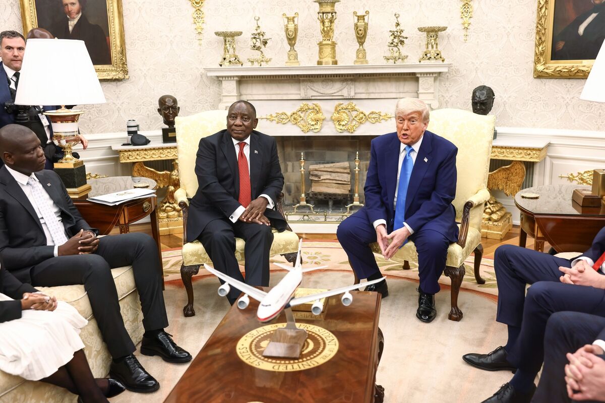 Trump Looks to Slash Refugee Count, Will Favor Afrikaners