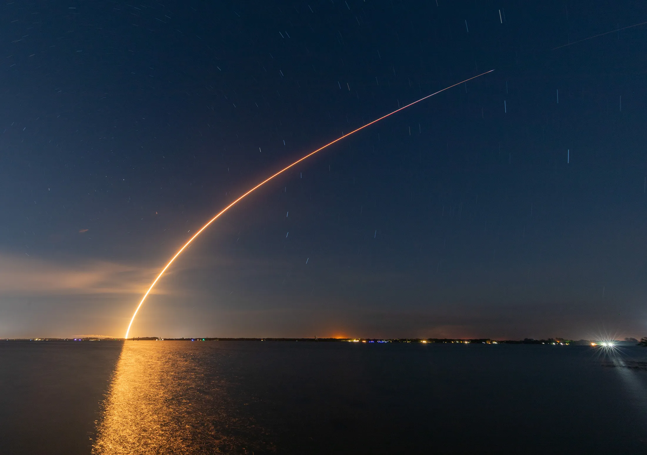 SpaceX launches Starlink 6-86, with a payload of 29 satellites, from the Kennedy Space Center in Florida, on Dec. 1.