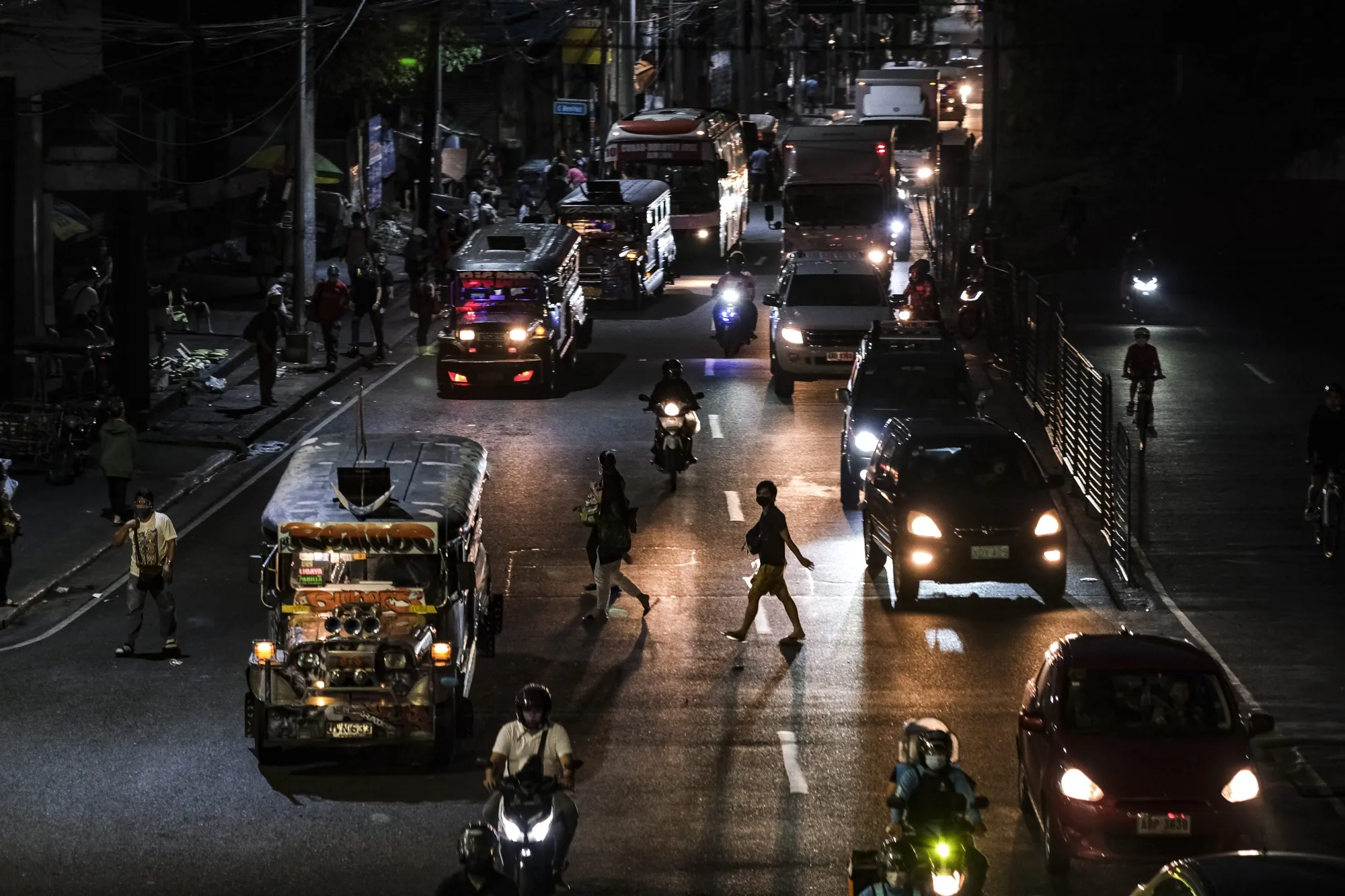 Free Food Pantries Sprout in Philippines with Virus Lockdown 