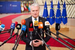 Hungary Vetoes Ukraine Aid After EU Agrees on Membership Talks