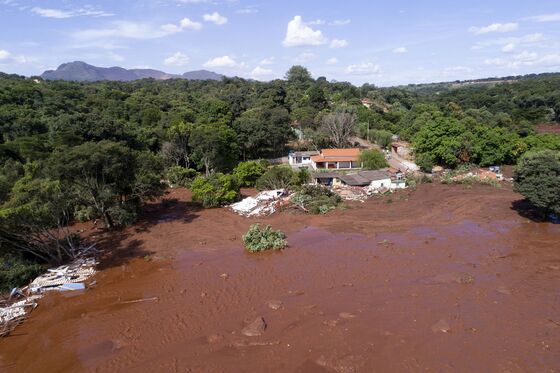 A Dam Collapse Foretold in Brazil