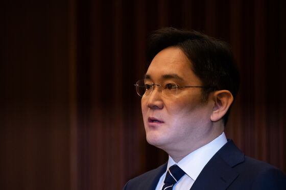 Samsung Heir Summoned for Questioning in Succession Probe