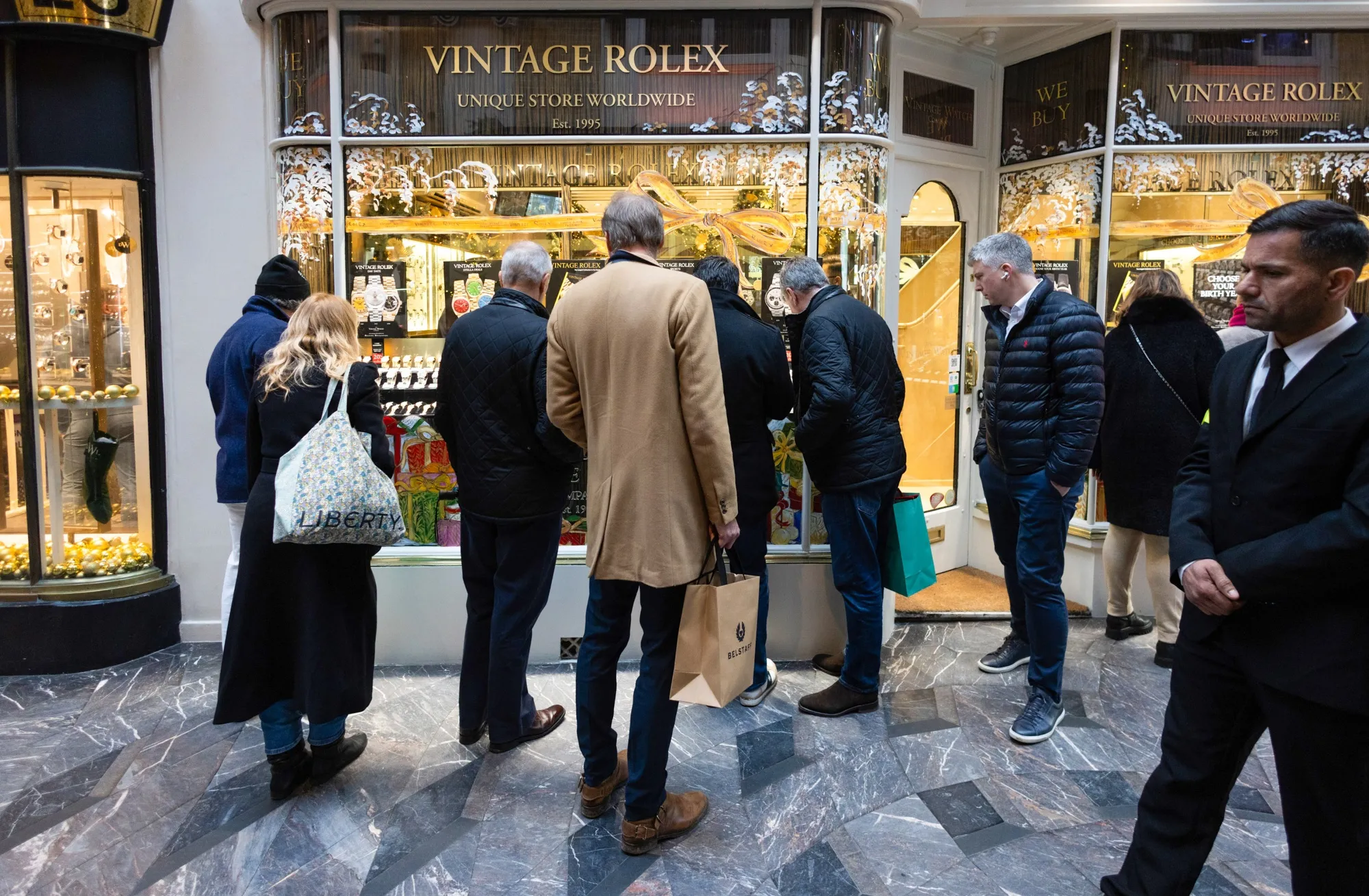 Christmas Shopping In Central London Ahead Of Latest Retail Figures