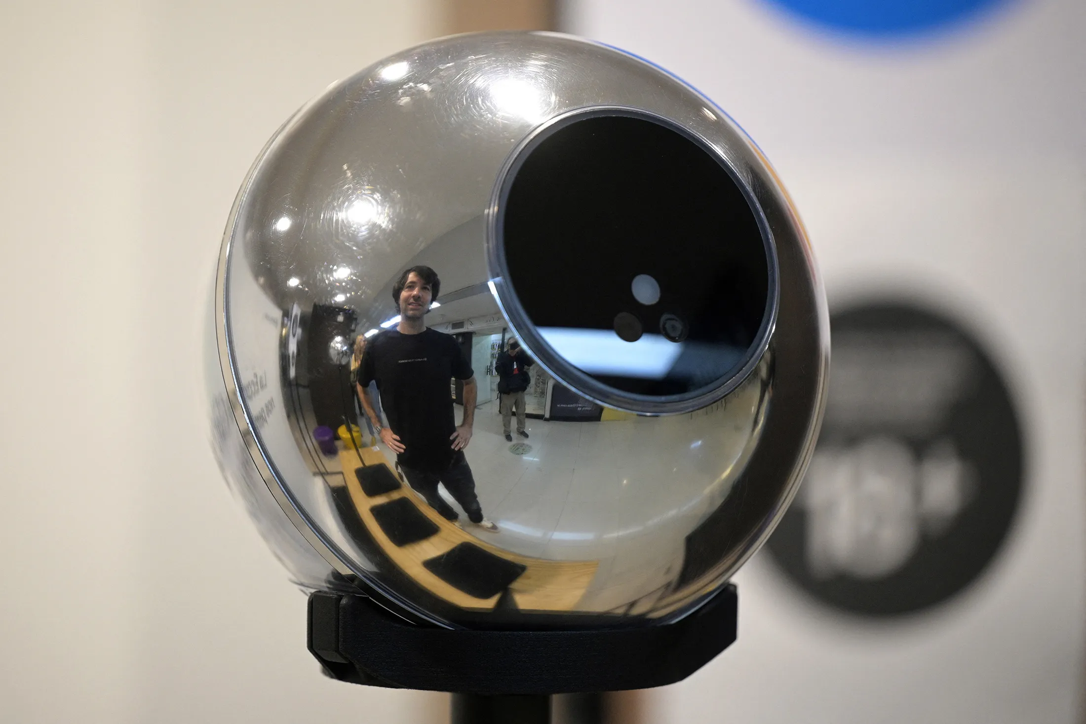 Altman-Backed Startup Rolls Out Eyeball-Scanning Tech Across US - Bloomberg