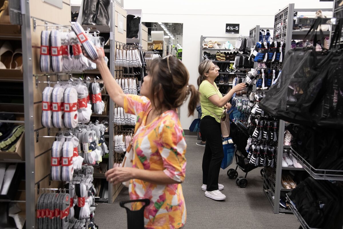 🟪"Vendite al Dettaglio negli USA in Calo: L'Influenza dei Dazi e dell'Ansia Economica"