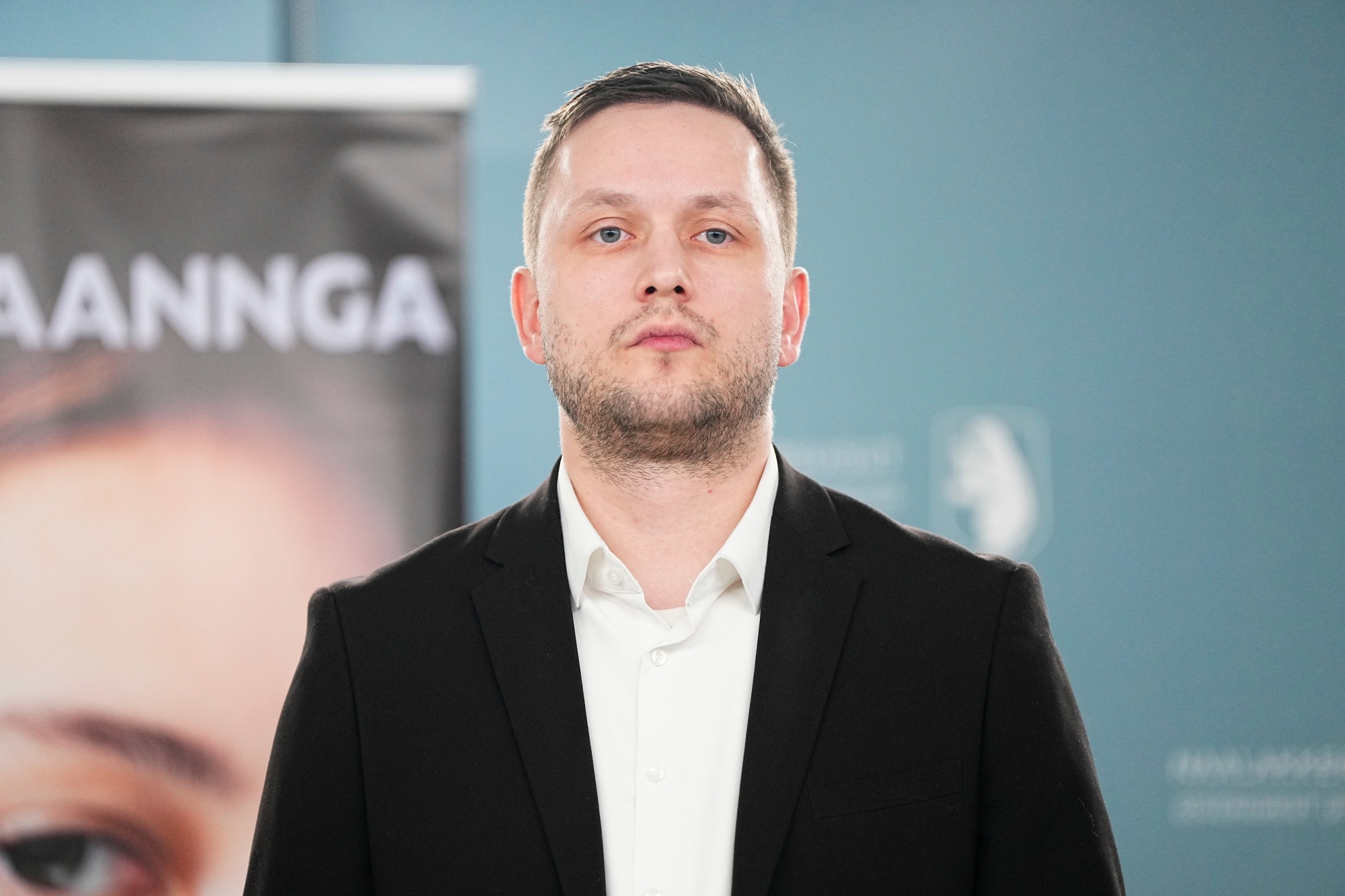 Hungary: Statue Honoring Mysterious Bitcoin Founder Unveiled - Bloomberg