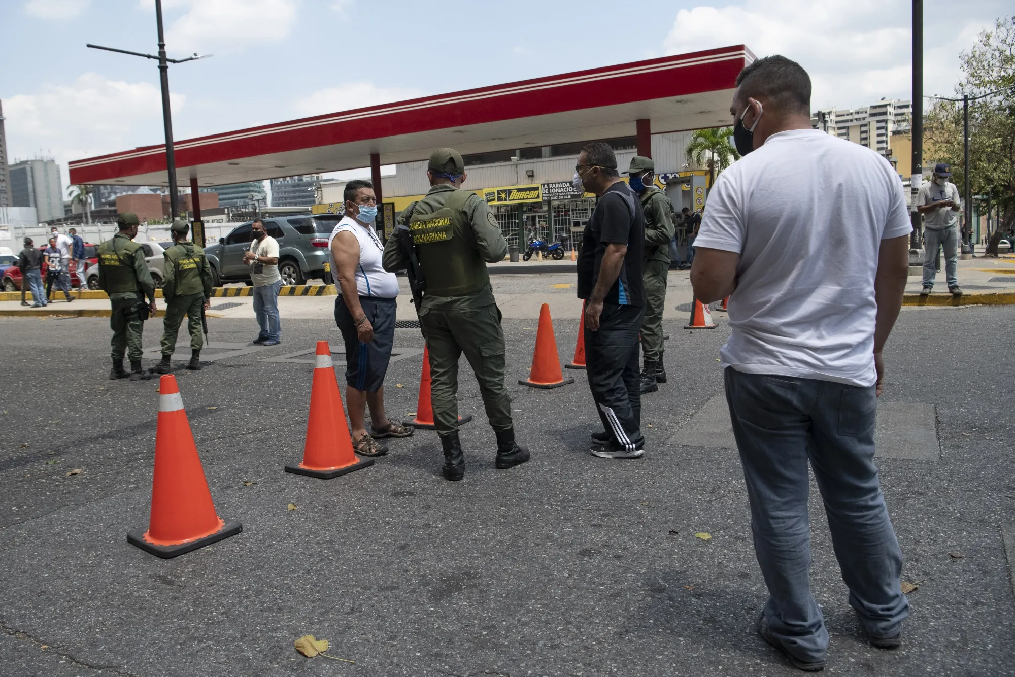 Hedge Fund That Timed Big Short, Crypto Rally Eyes Venezuela - Bloomberg