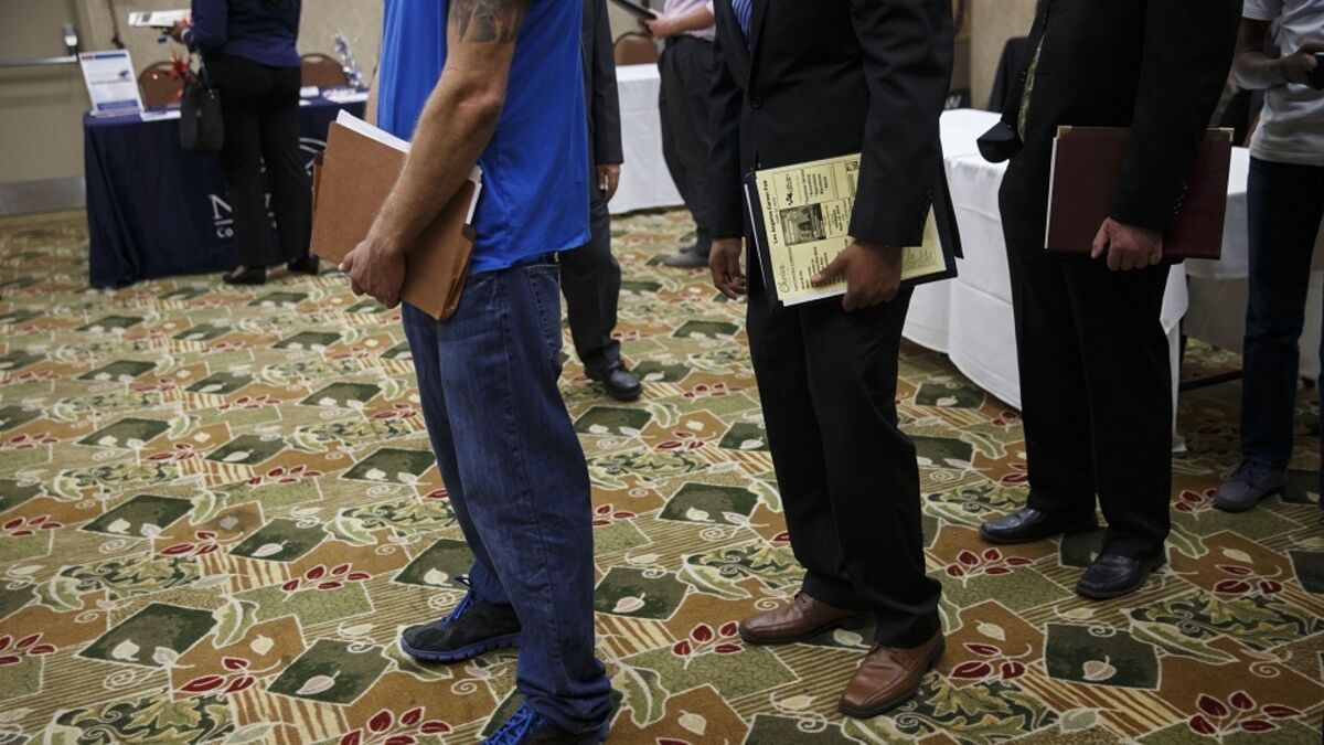 US Challenger Job-Cut Announcements Fall to 17-Month Low