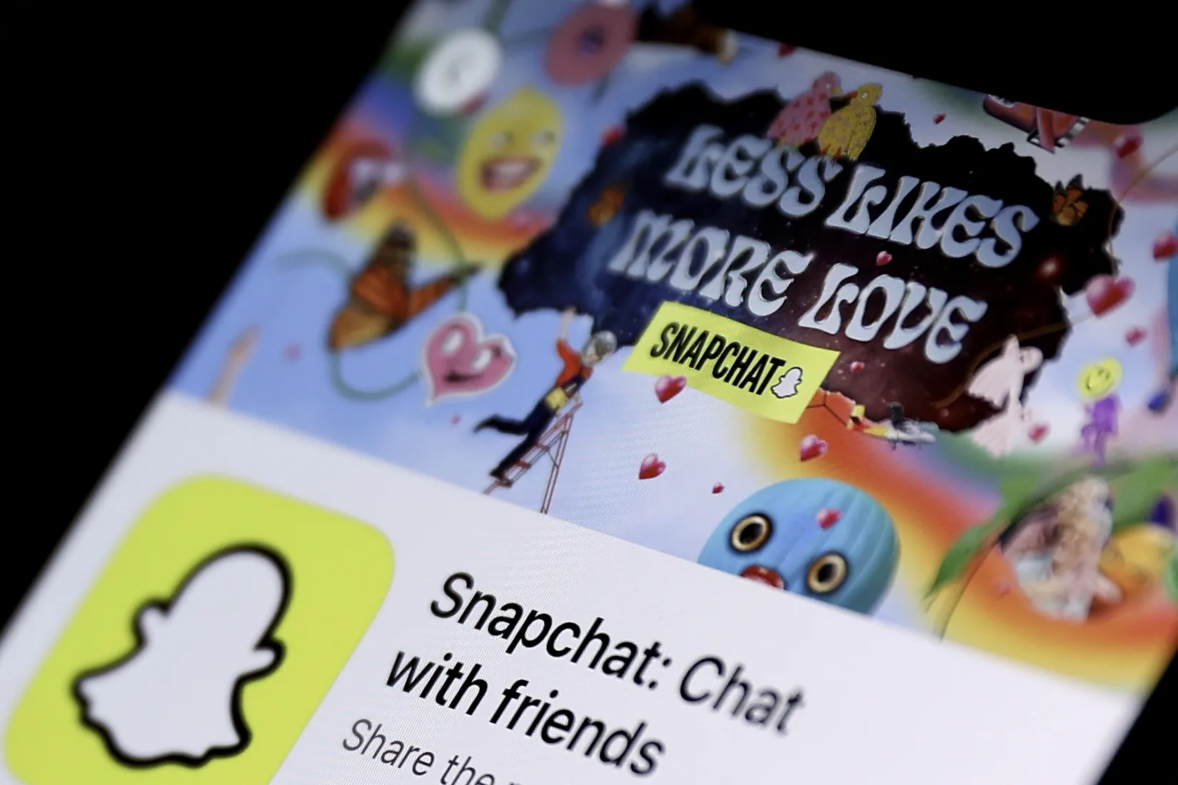 Snap Cuts Deal With Perplexity to Gain a Piece of the AI Action - Bloomberg