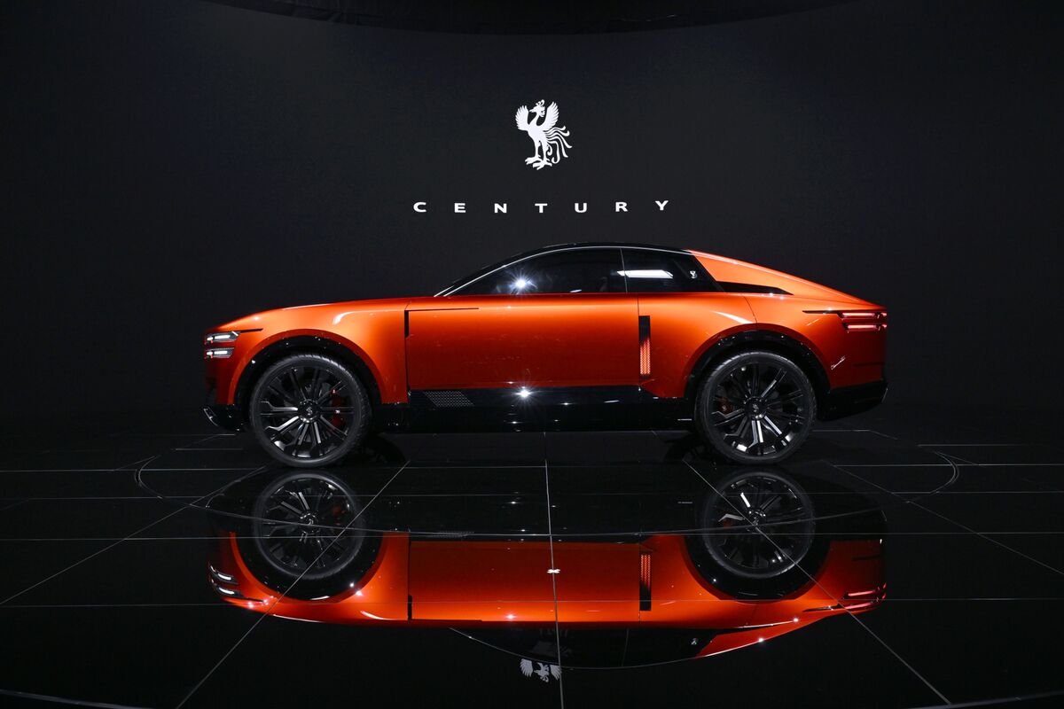 Toyota Eyes Selling Japan’s Answer to Rolls-Royce Around the World